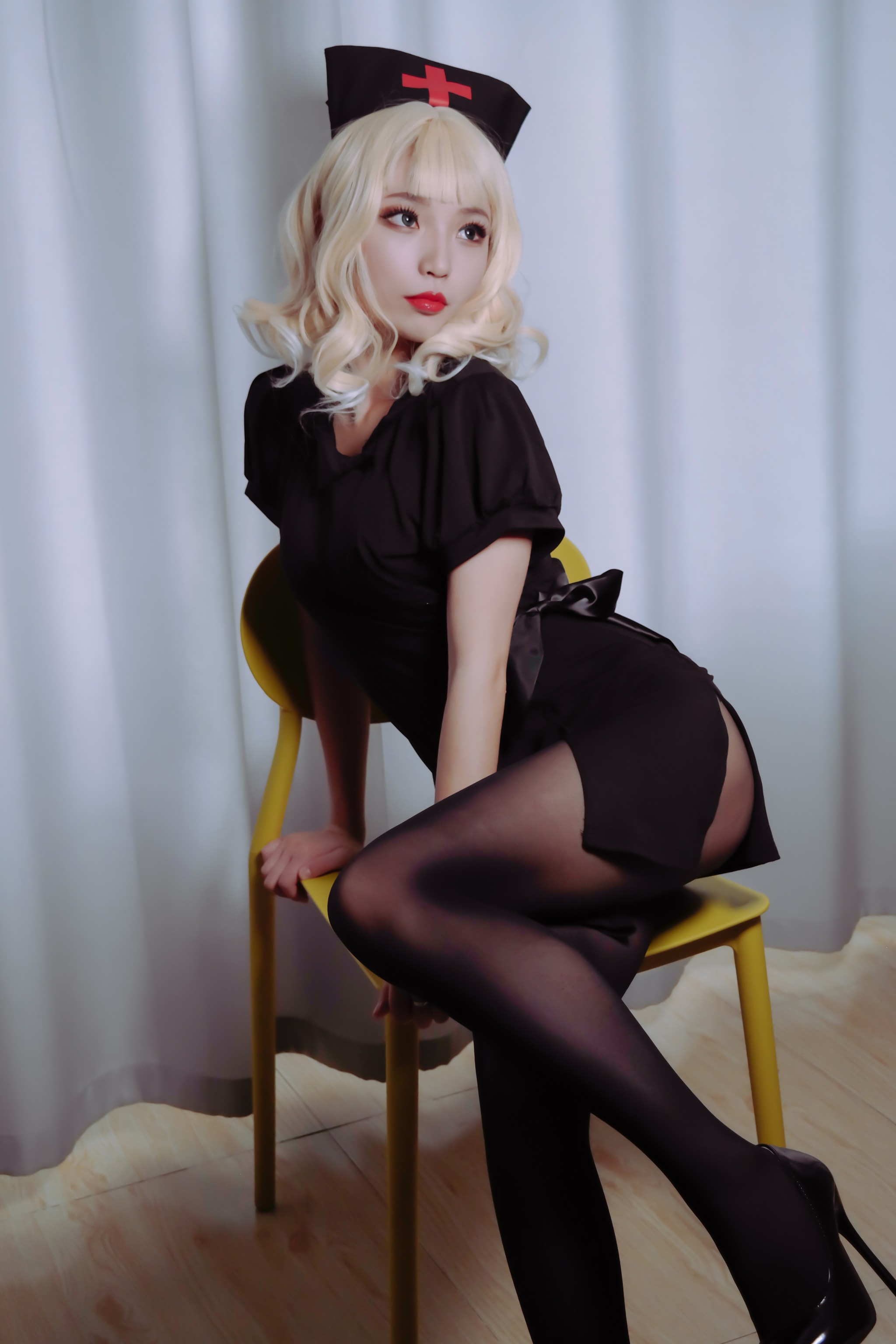 白易子教主 - NO.021 黑化护士 [24P]-XikXak
